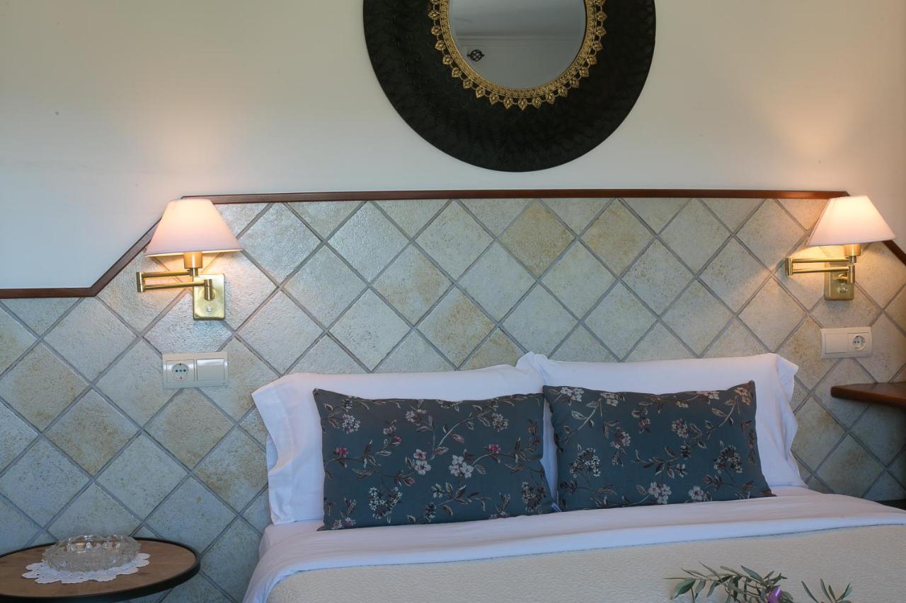 Estudios Casa Lola De Talarn المظهر الخارجي الصورة